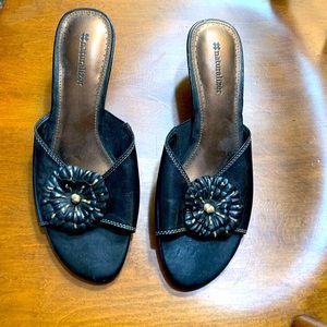 Naturalizer Black Kitten Heel